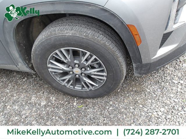 2026 Chevrolet Traverse AWD LT