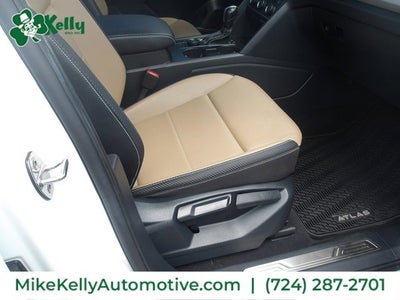 2021 Volkswagen Atlas Cross Sport 3.6L V6 SE w/Technology R-Line