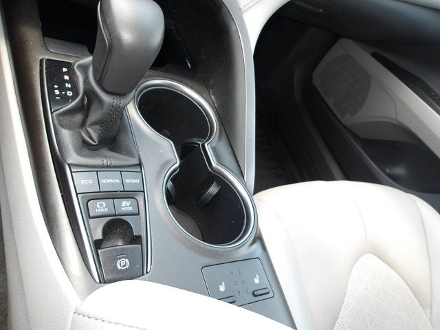 2023 Toyota Camry Hybrid XSE