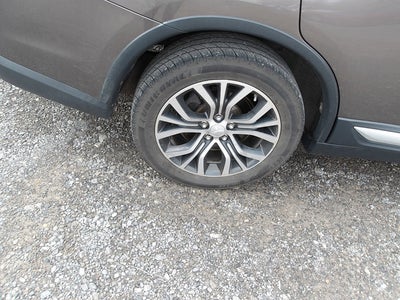 2016 Mitsubishi Outlander Base