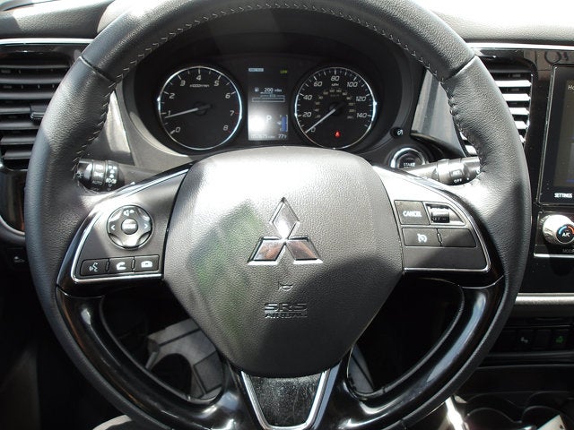 2020 Mitsubishi Outlander Base