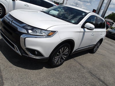 2020 Mitsubishi Outlander Base