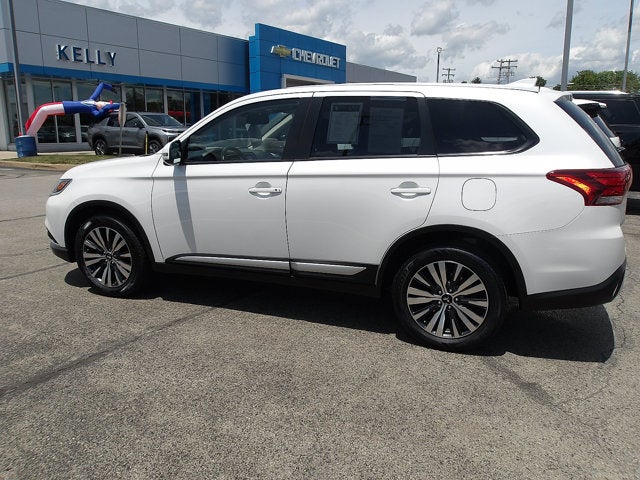 2020 Mitsubishi Outlander Base