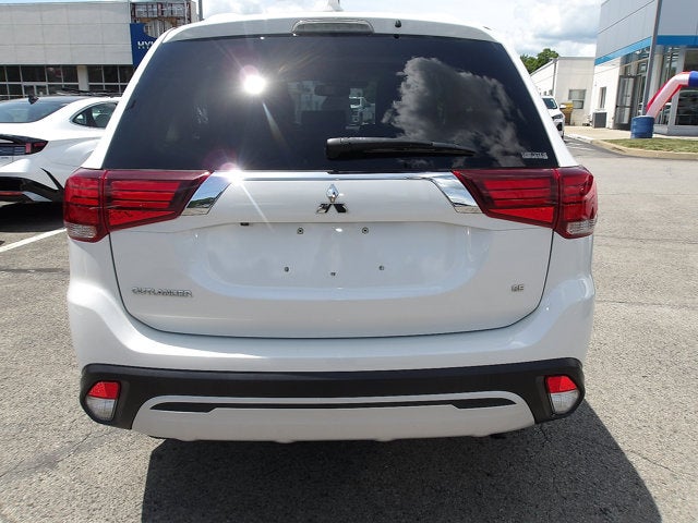 2020 Mitsubishi Outlander Base