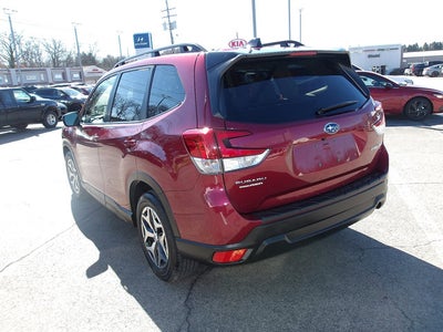 2024 Subaru Forester Premium