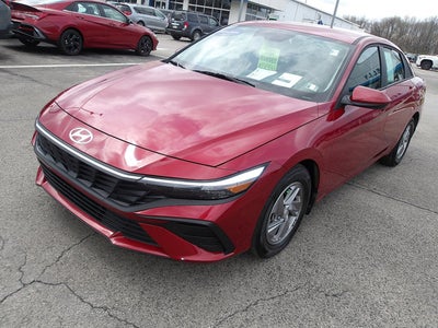 2025 Hyundai Elantra SE