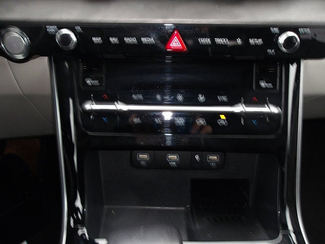 2023 Kia Carnival EX