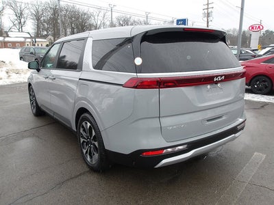 2023 Kia Carnival EX