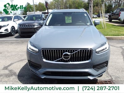 2022 Volvo XC90 Momentum