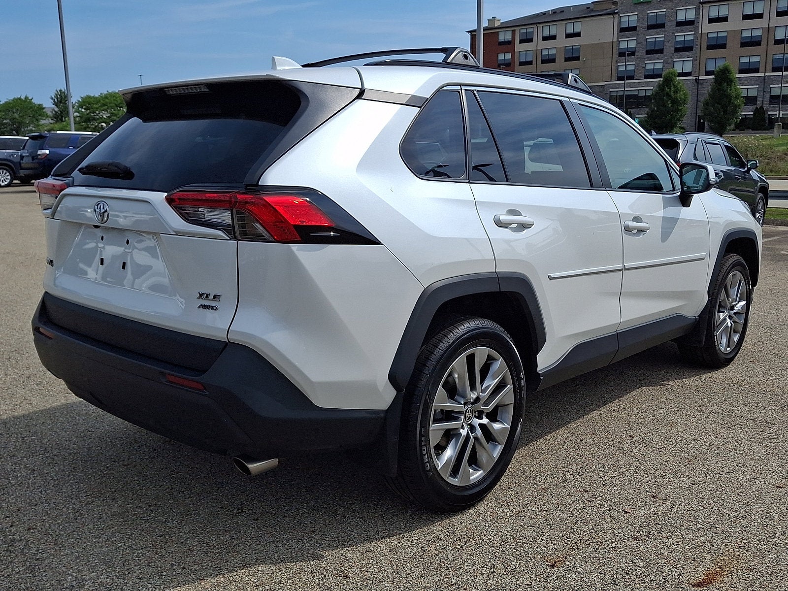 2023 Toyota RAV4 XLE Premium