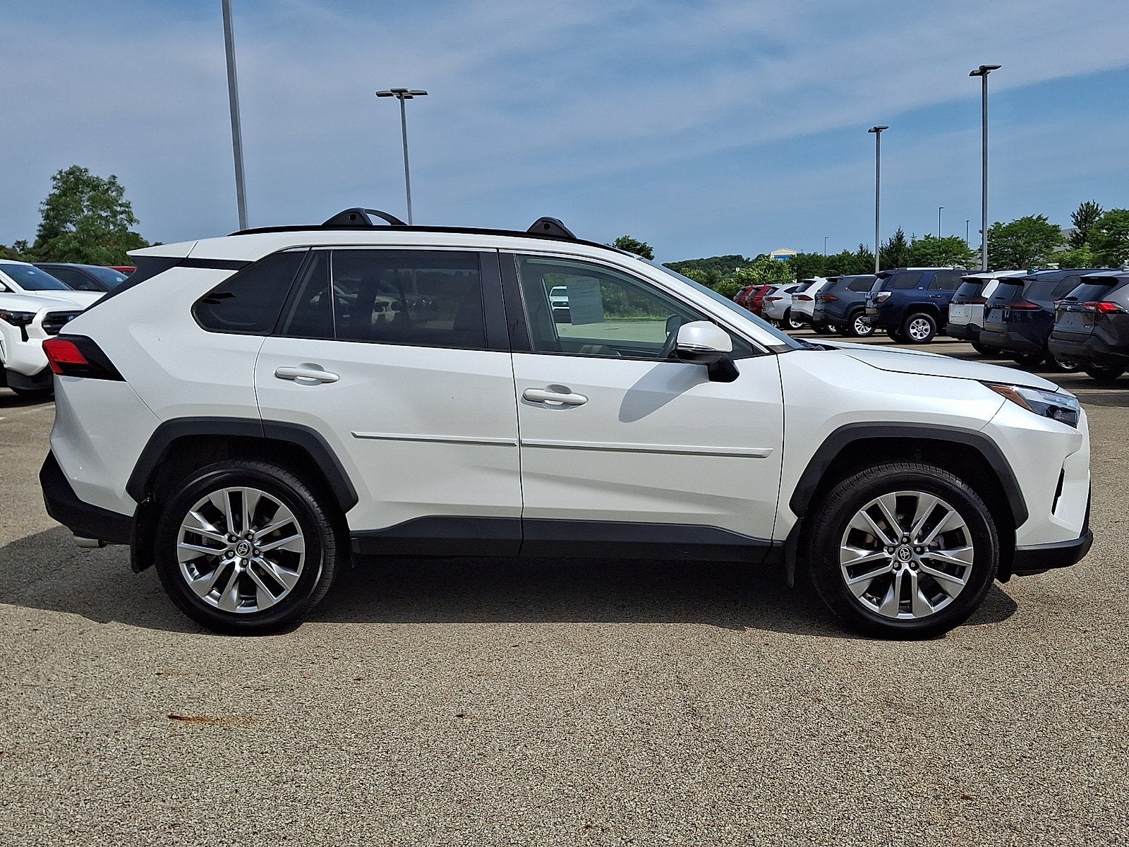 2023 Toyota RAV4 XLE Premium