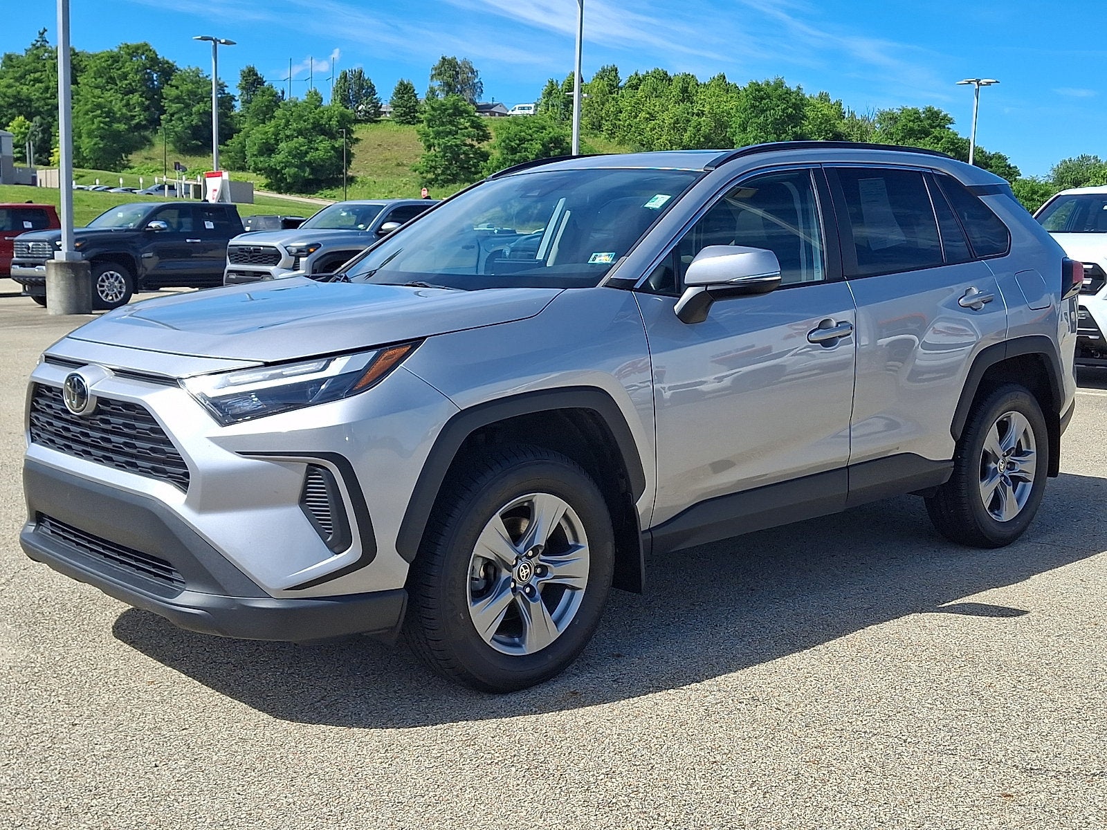 2022 Toyota RAV4 XLE