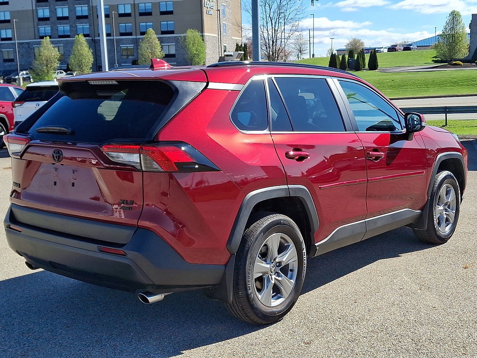 2025 Toyota RAV4 XLE