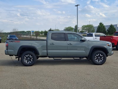 2022 Toyota Tacoma 4WD Base