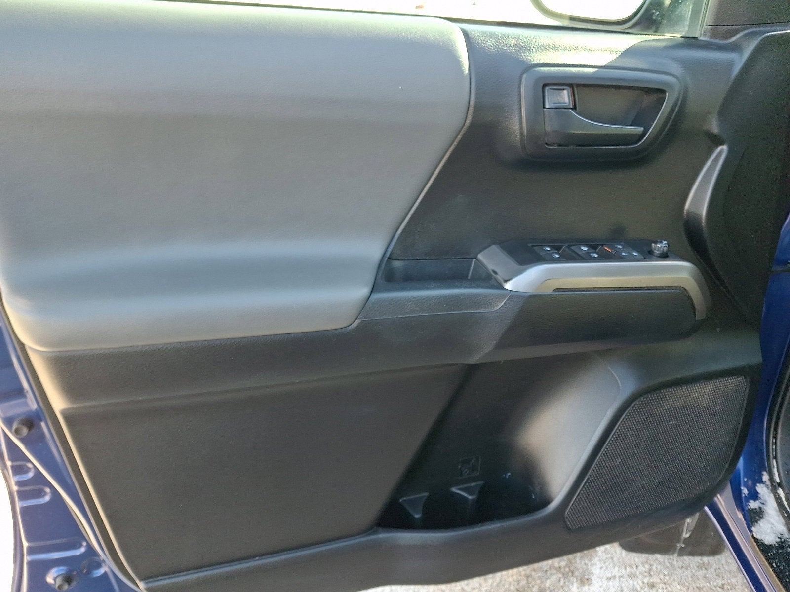 2022 Toyota Tacoma 4WD SR5