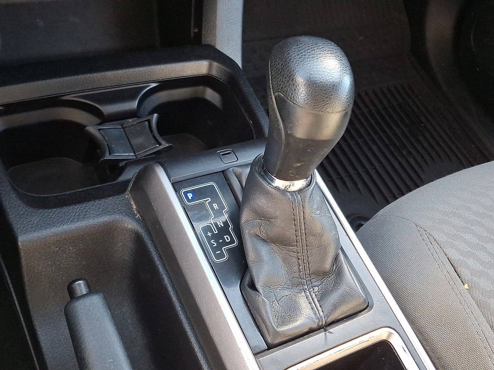 2022 Toyota Tacoma 4WD SR5