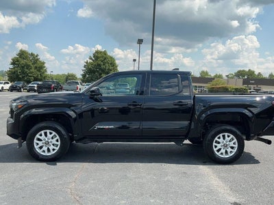 2025 Toyota Tacoma 4WD SR5