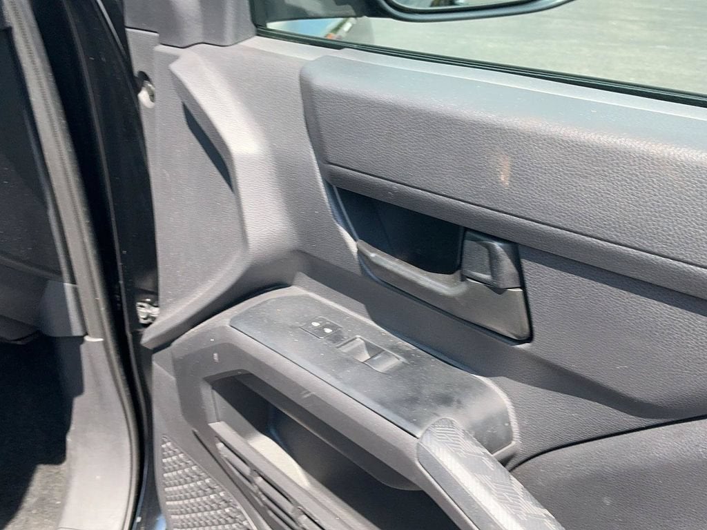 2025 Toyota Tacoma 4WD SR5