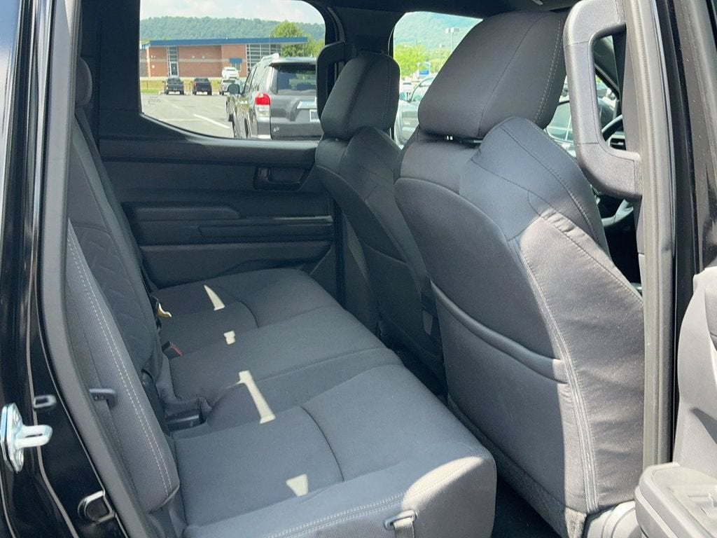 2025 Toyota Tacoma 4WD SR5