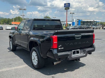 2025 Toyota Tacoma 4WD SR5