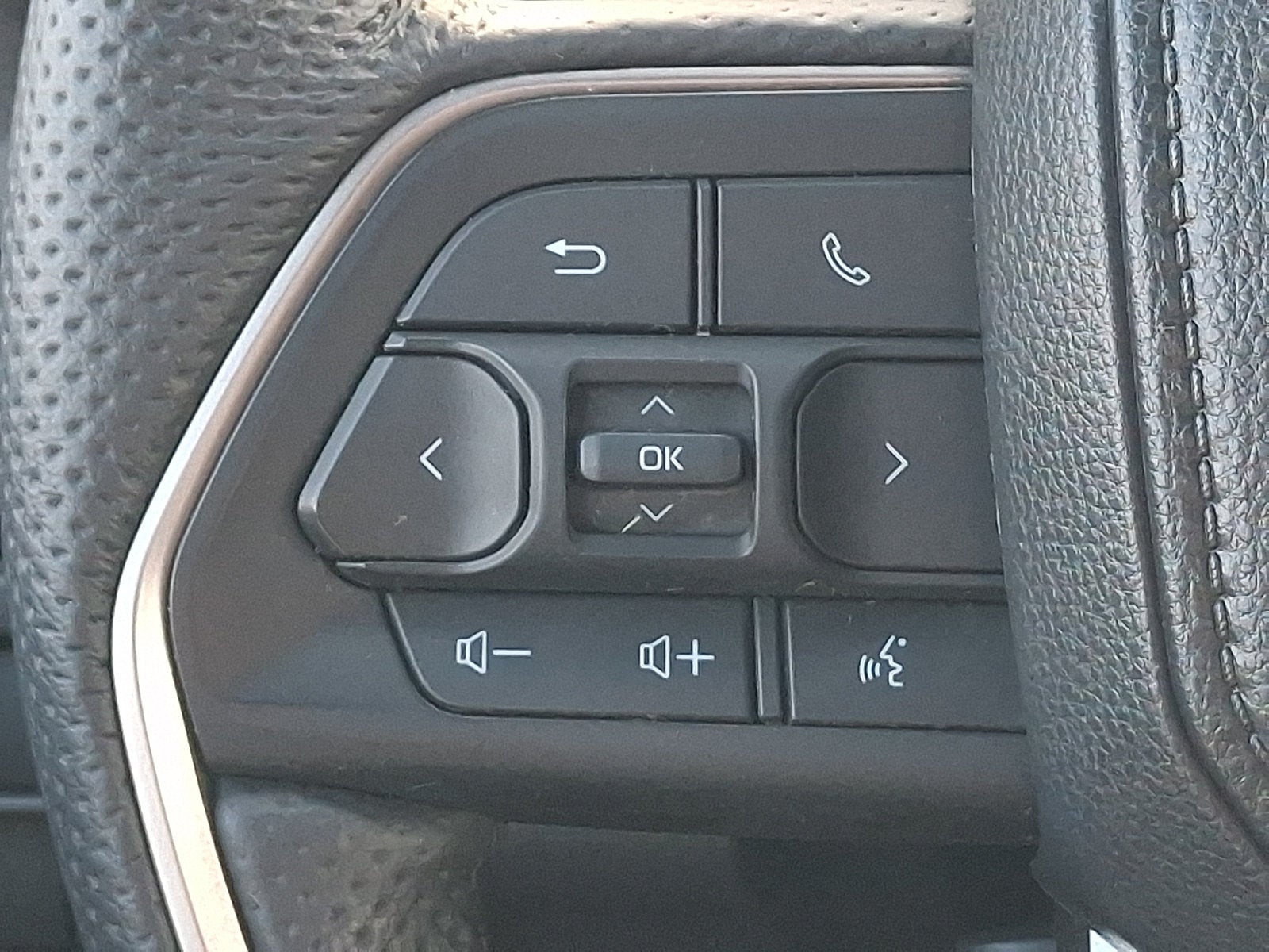 2024 Toyota Tacoma 4WD Limited Hybrid