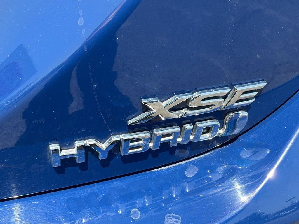 2024 Toyota Camry Hybrid XSE
