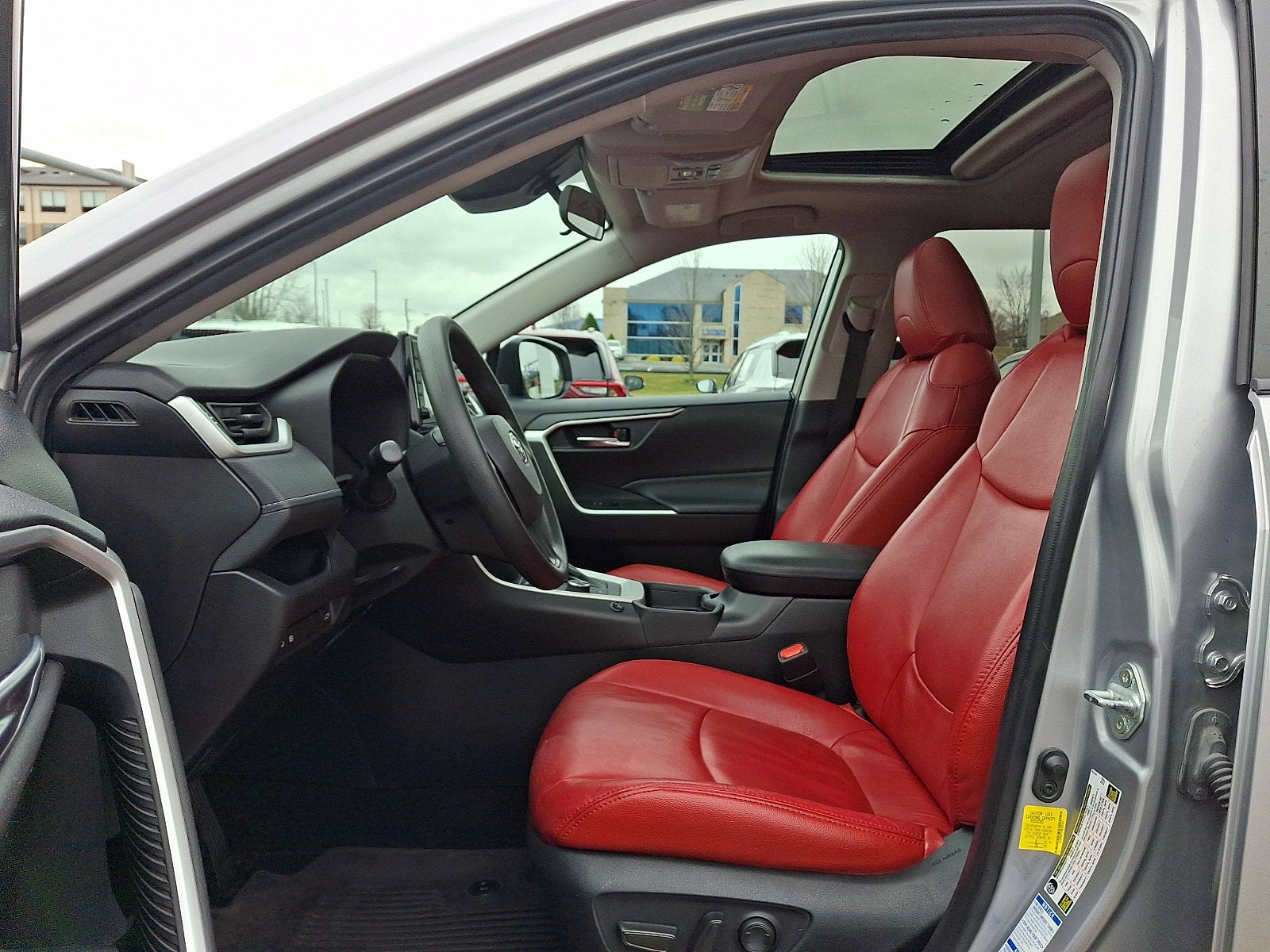 2021 Toyota RAV4 HYBRID Hybrid XLE