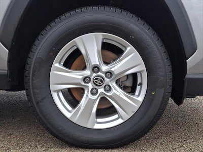 2021 Toyota RAV4 HYBRID Hybrid XLE