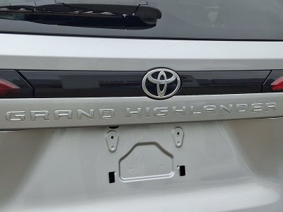 2025 Toyota Grand Highlander Base