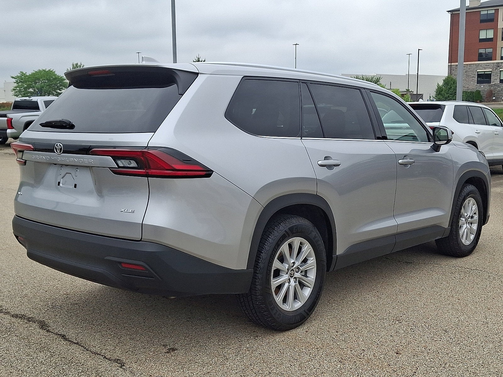2025 Toyota Grand Highlander Base