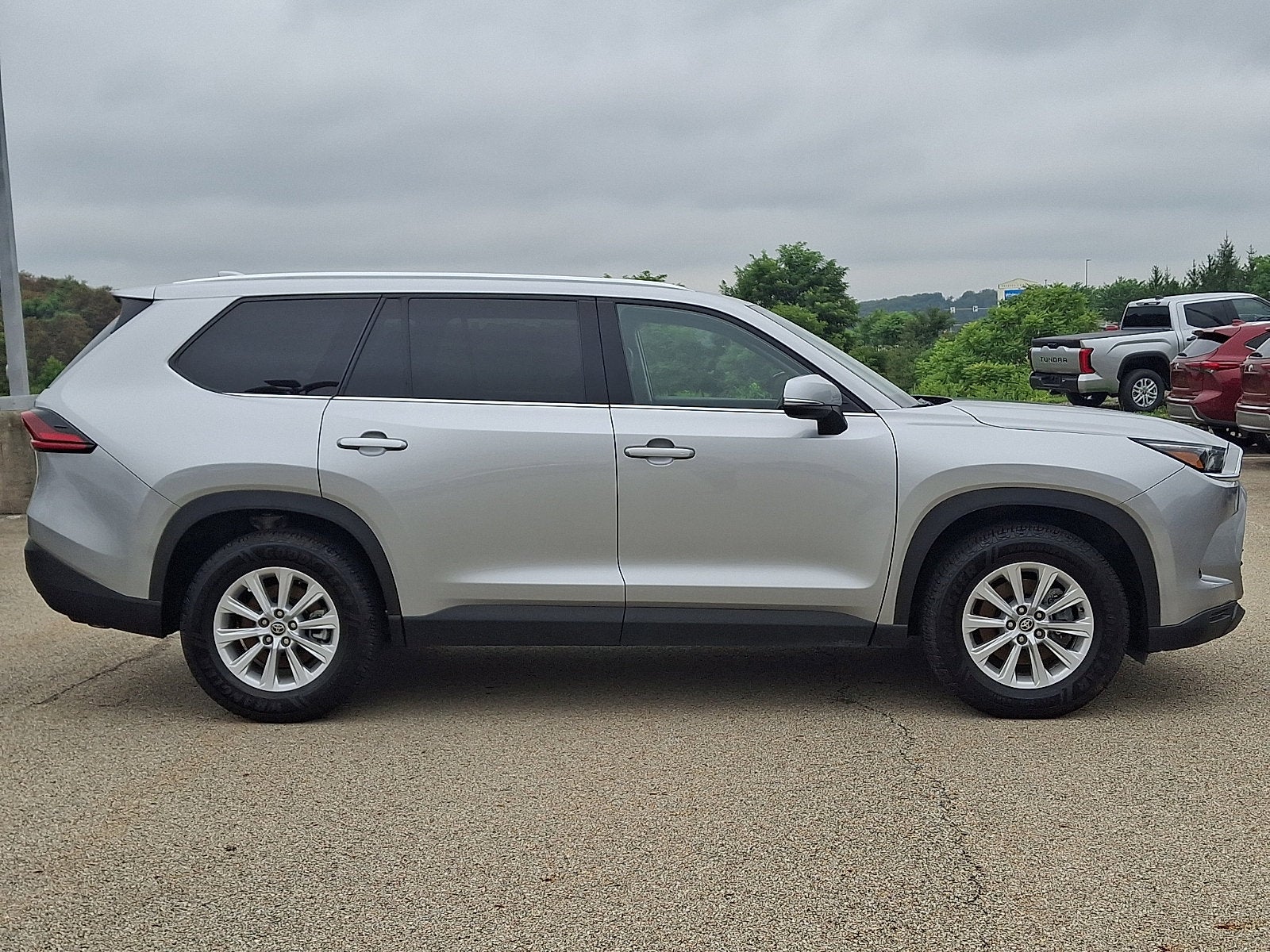 2025 Toyota Grand Highlander Base