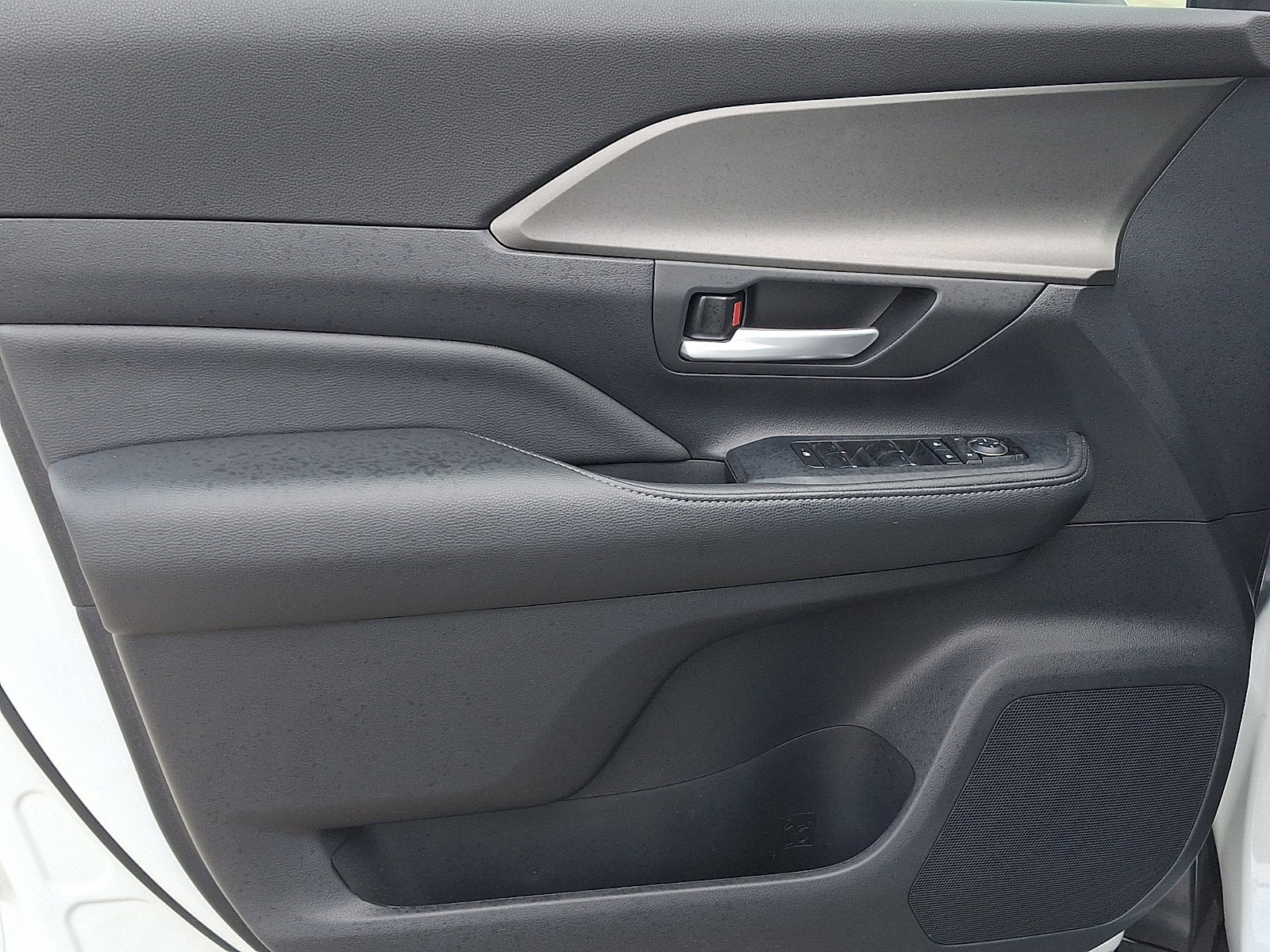 2025 Toyota Grand Highlander Base