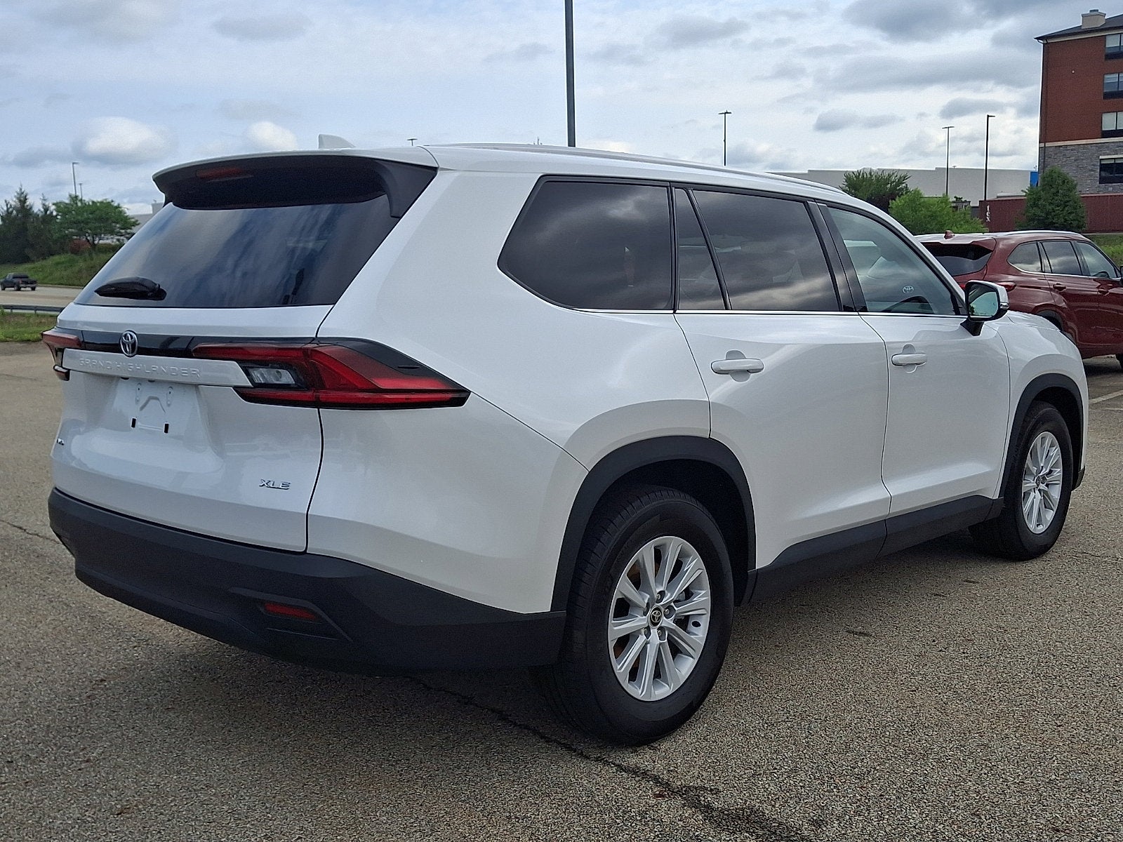 2025 Toyota Grand Highlander Base
