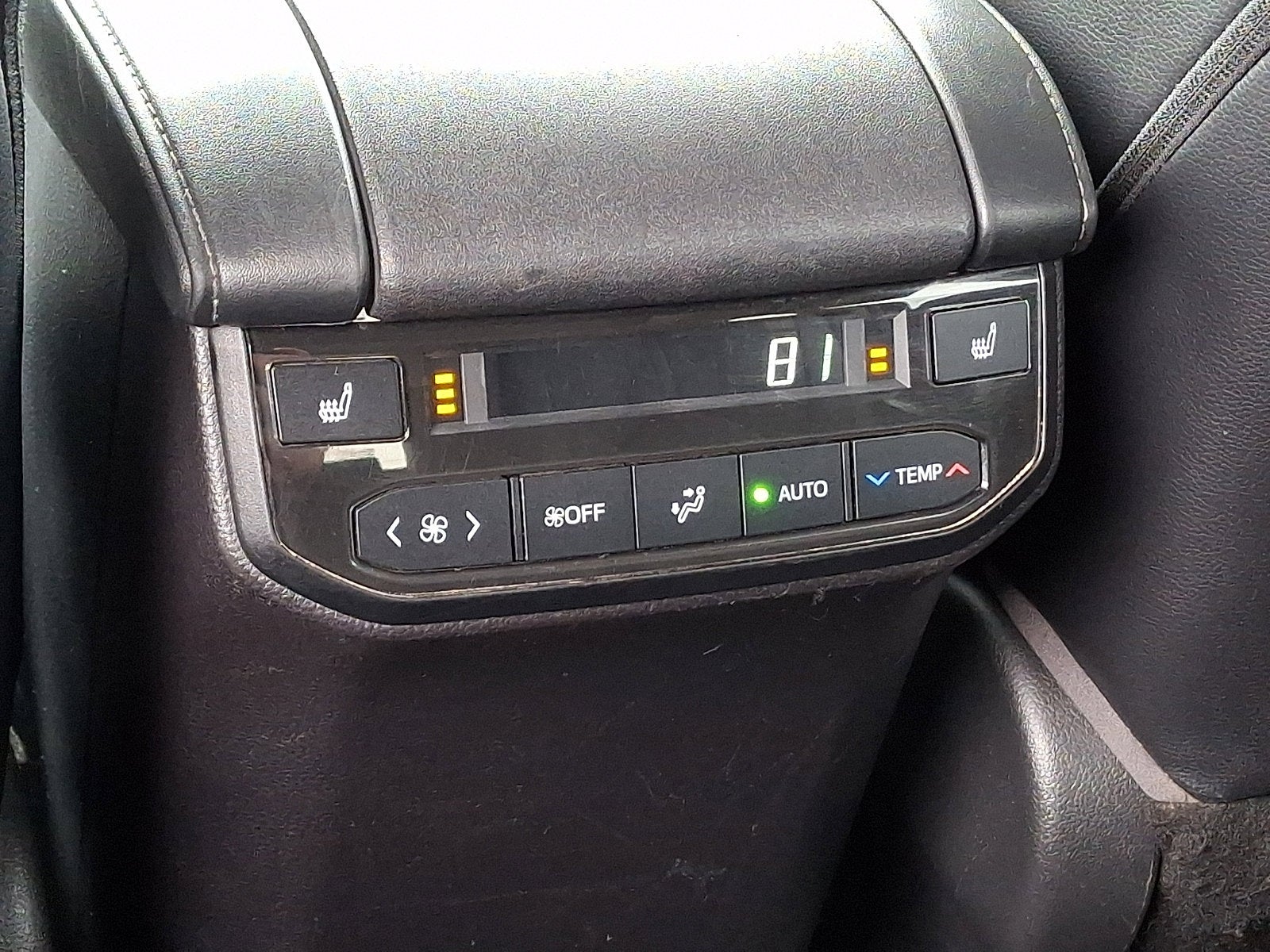 2022 Toyota Highlander Hybrid Platinum