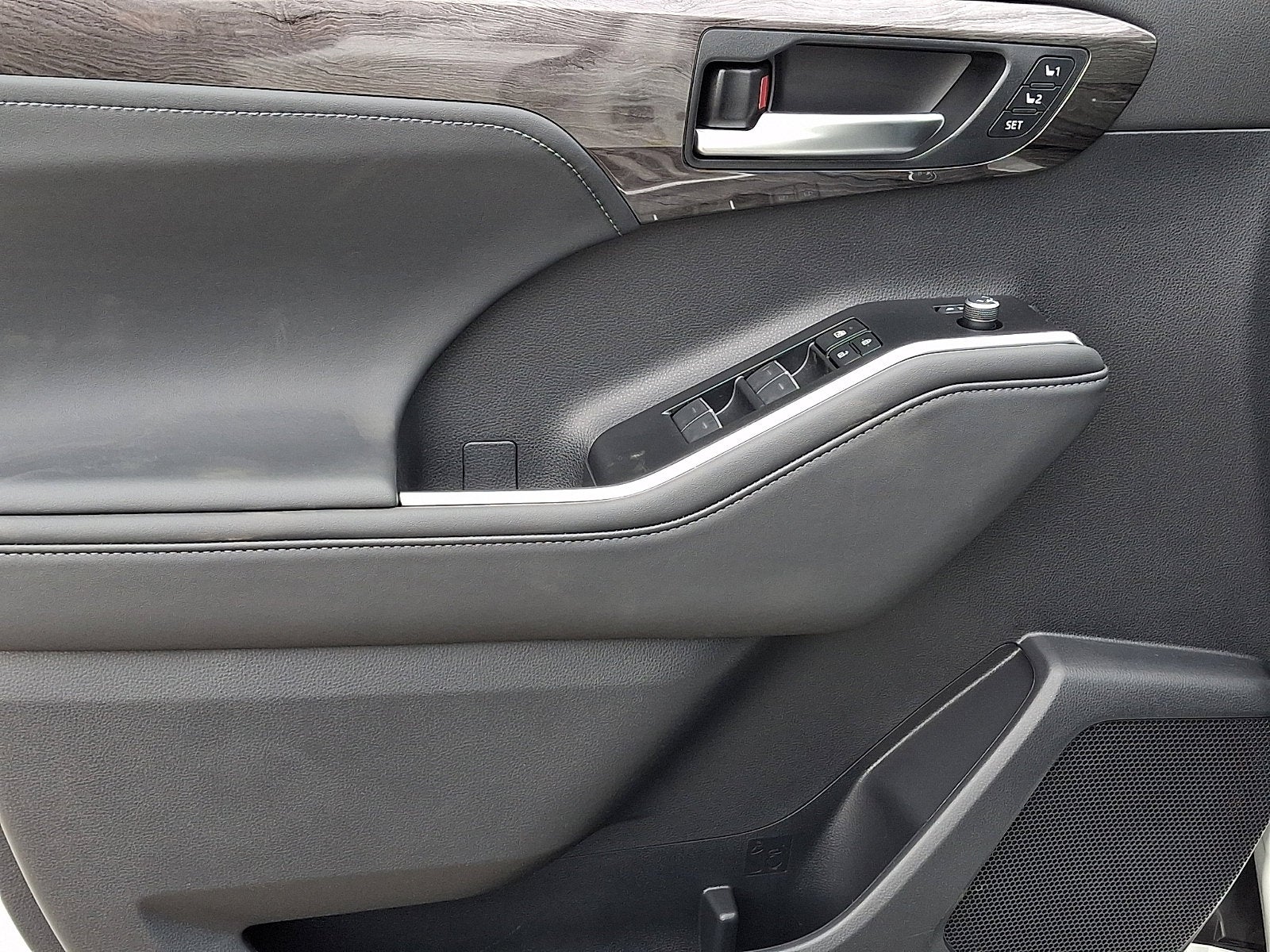 2026 Toyota Highlander Hybrid Hybrid Platinum