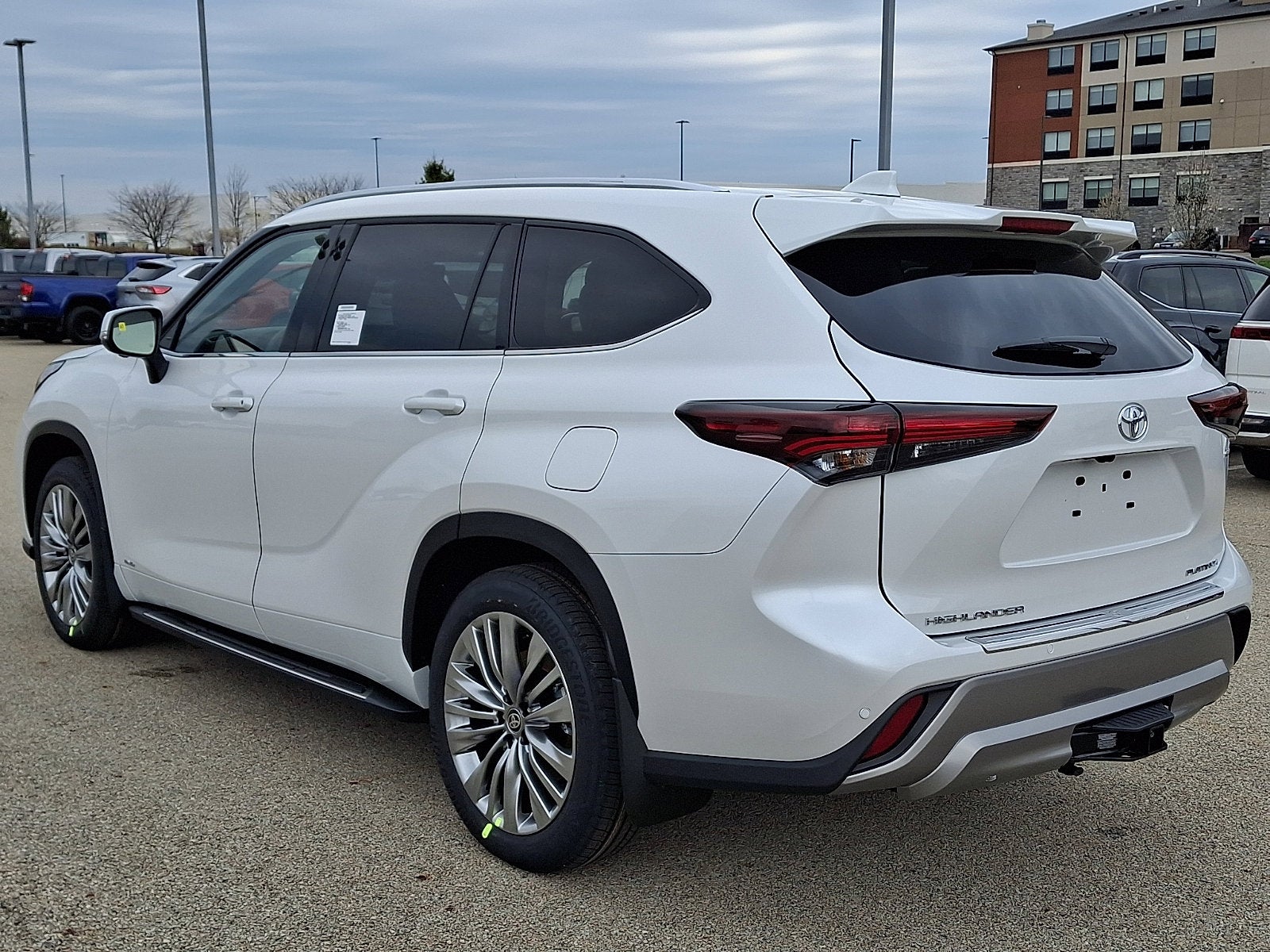 2026 Toyota Highlander Hybrid Hybrid Platinum