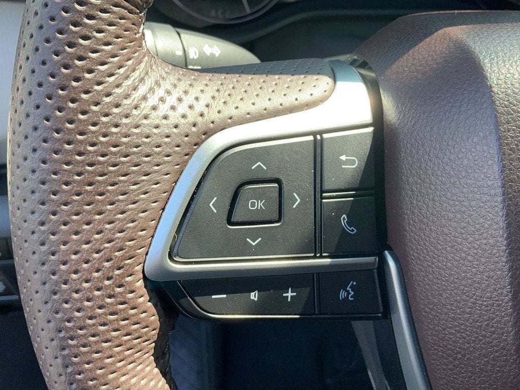 2023 Toyota Sienna Platinum