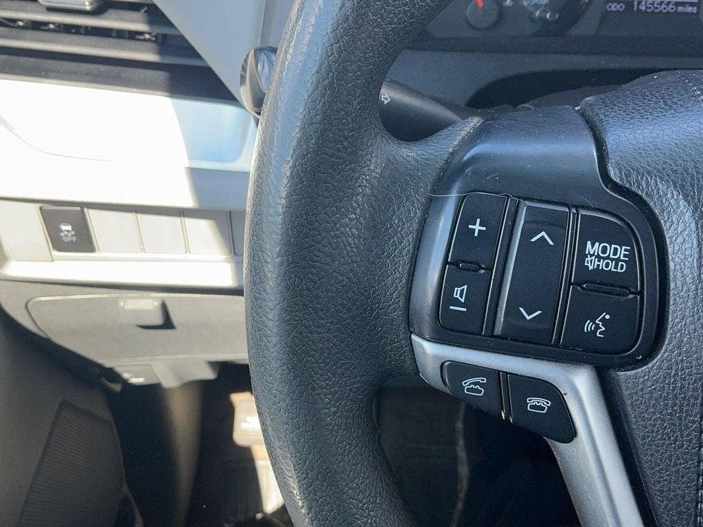 2017 Toyota Sienna LE