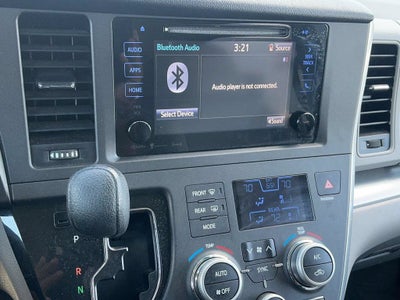 2017 Toyota Sienna LE