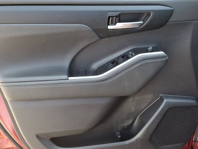 2026 Toyota Highlander Base