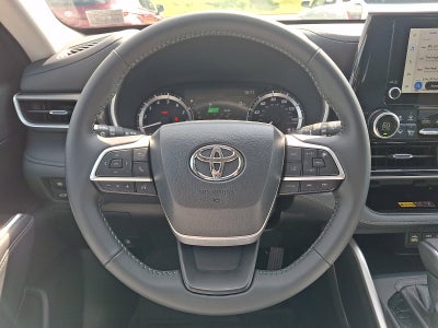 2026 Toyota Highlander Base