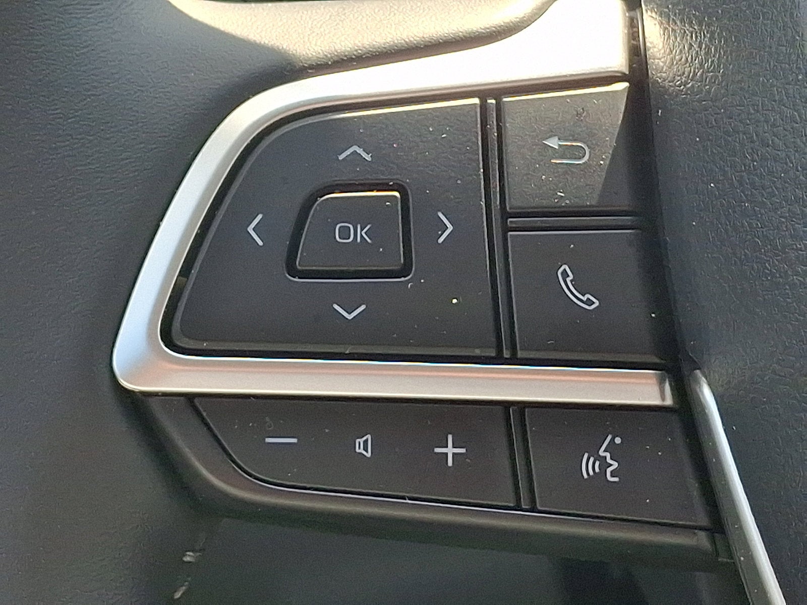 2026 Toyota Highlander Base