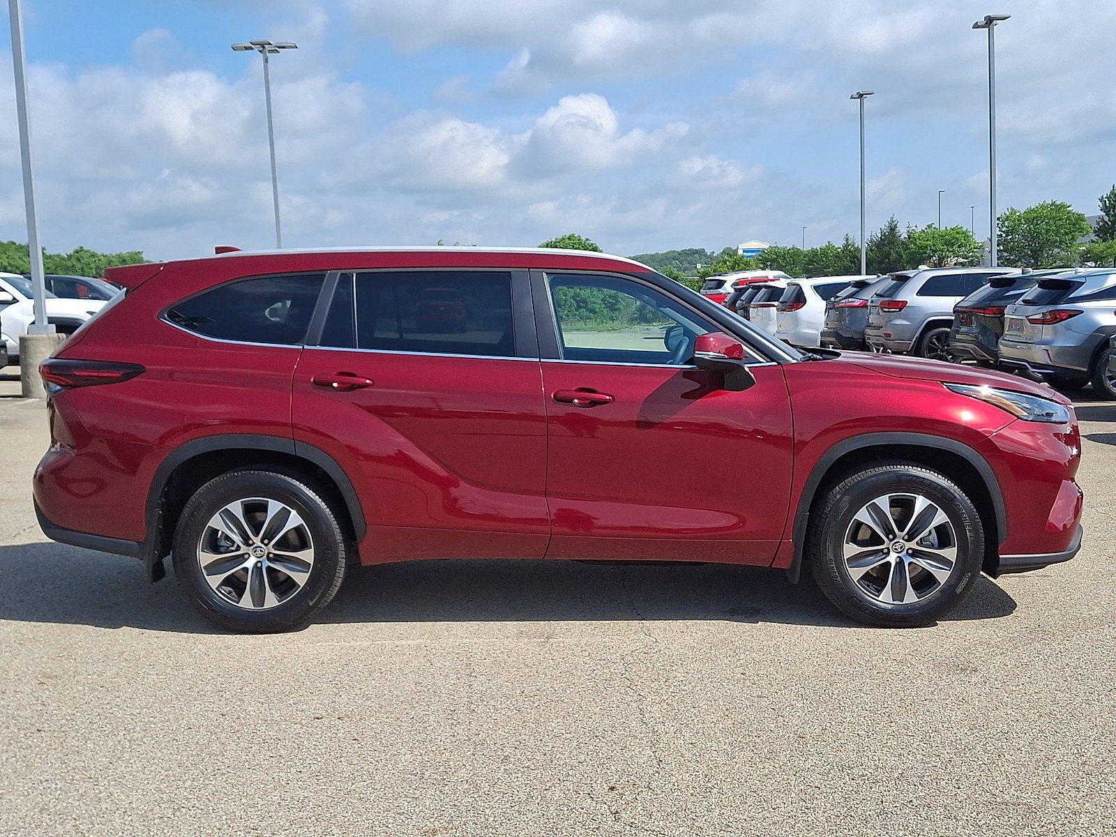 2026 Toyota Highlander Base
