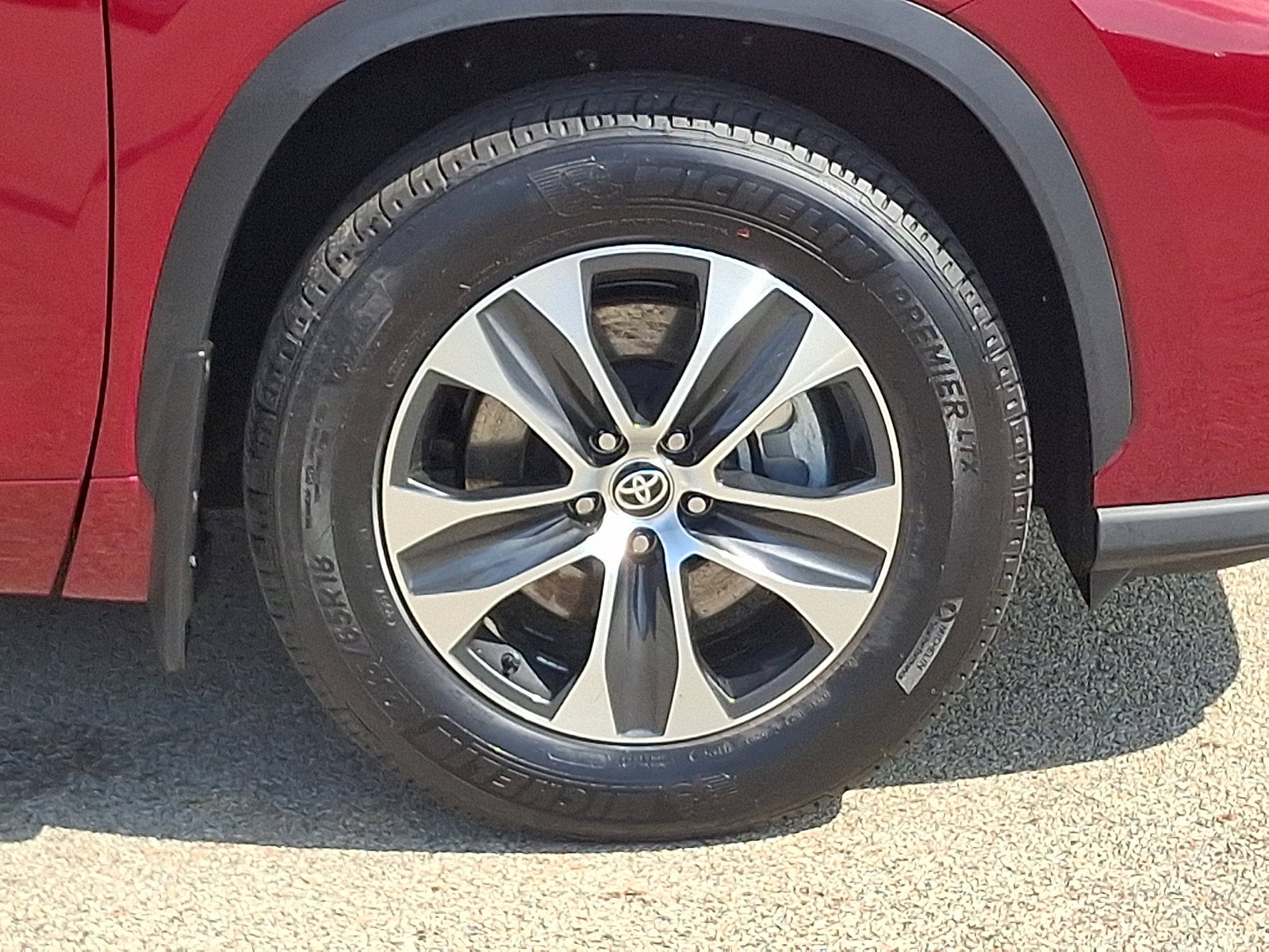 2026 Toyota Highlander Base