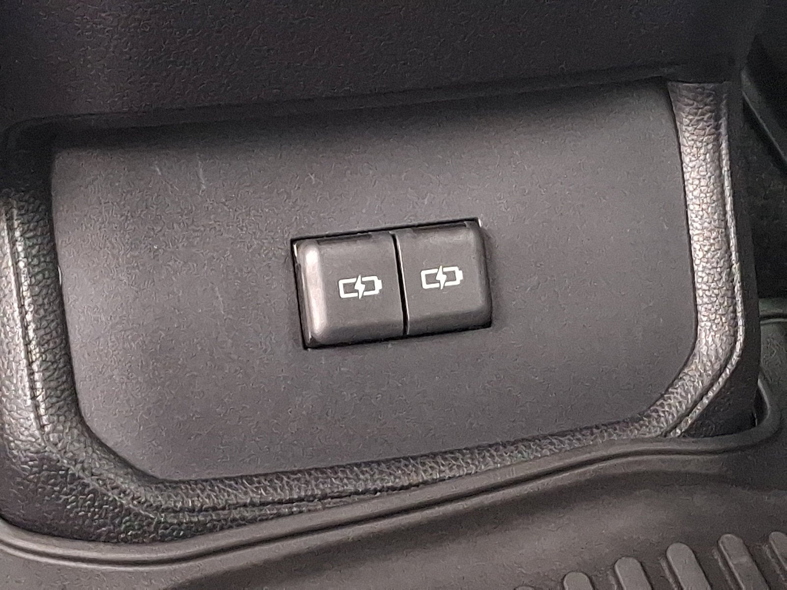 2023 Toyota Highlander Base