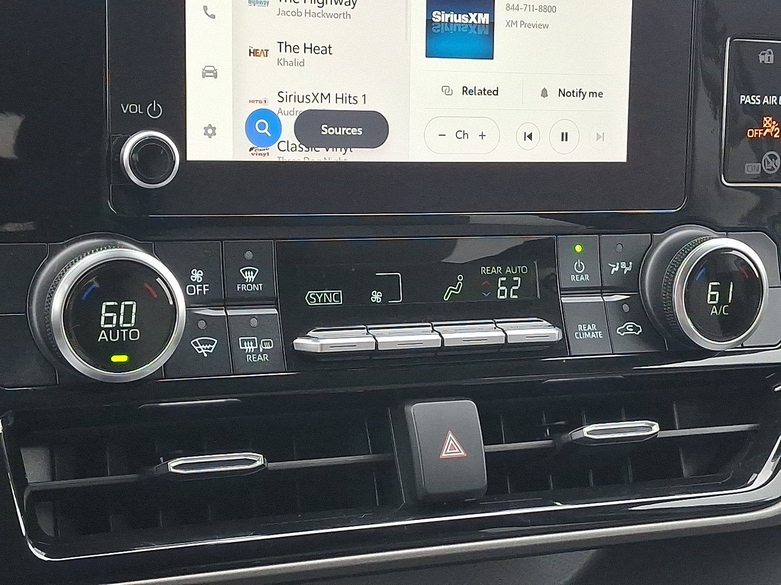 2023 Toyota Highlander Base