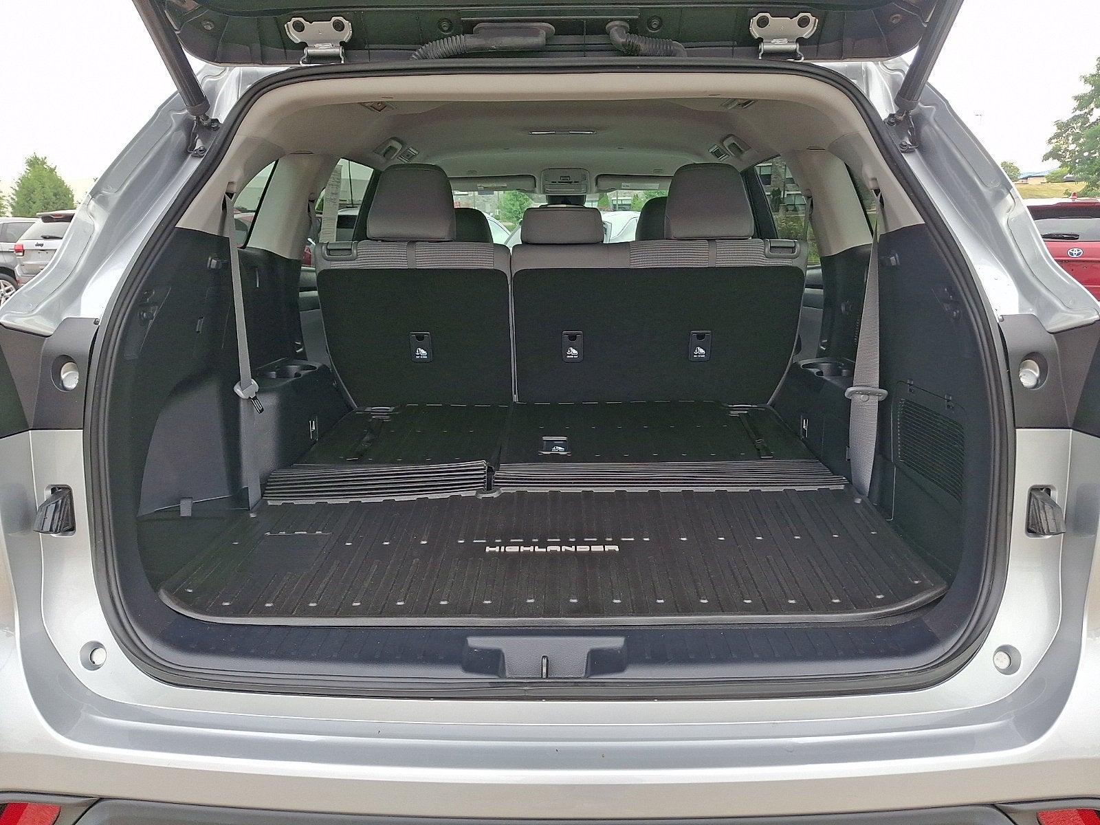2023 Toyota Highlander Base