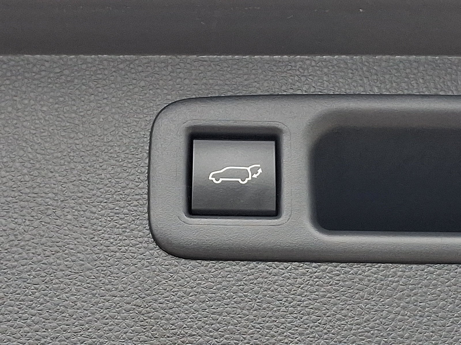 2023 Toyota Highlander Base
