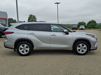 2023 Toyota Highlander Base