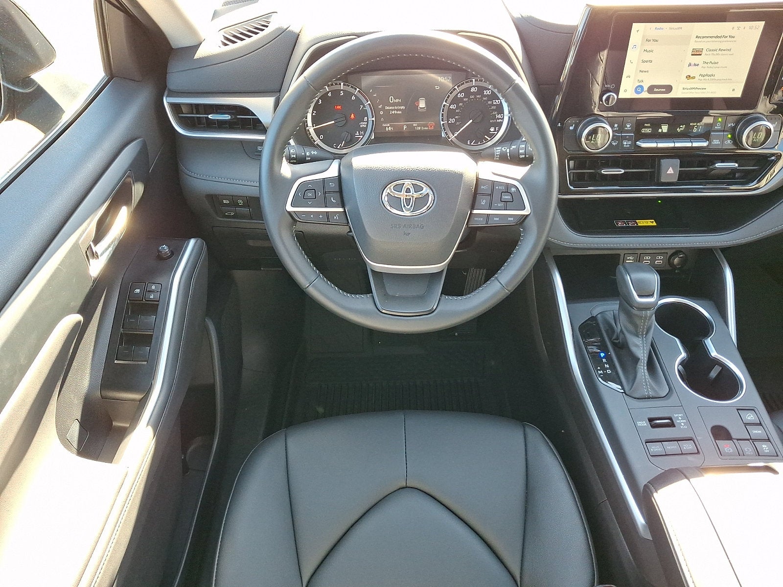 2026 Toyota Highlander Base